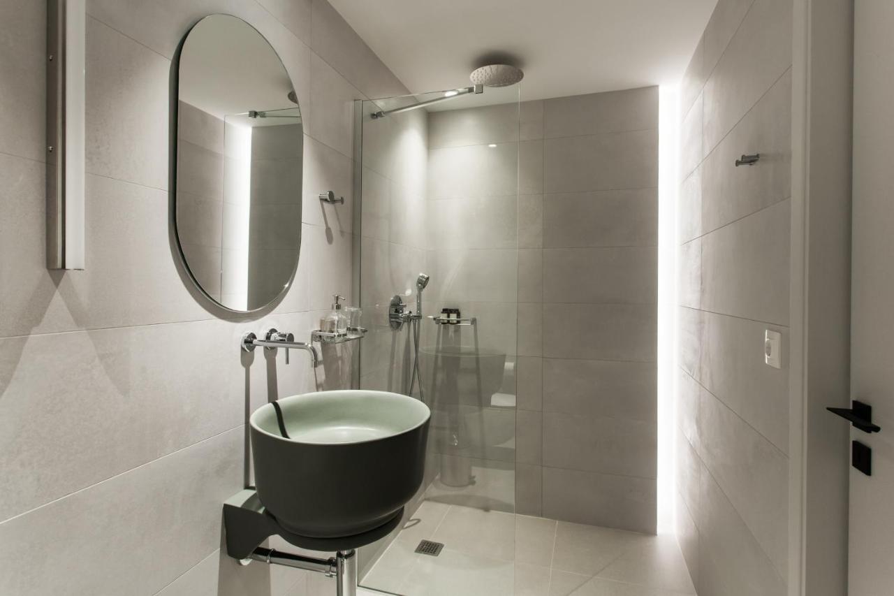 Marvelous 2br With Balcony By Upstreet *