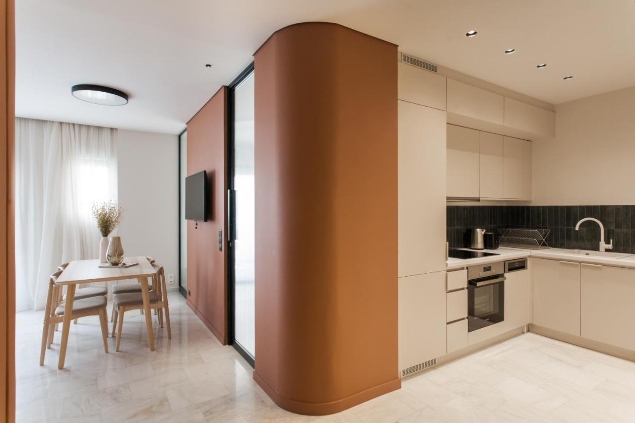 Marvelous 2br With Balcony By Upstreet Διαμέρισμα *