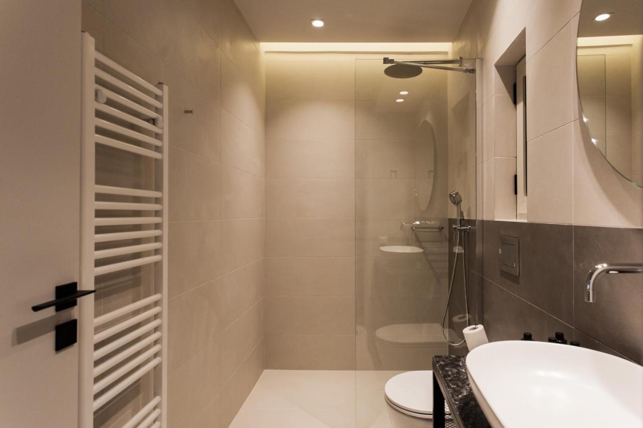 Apartment Marvelous 2br With Balcony By Upstreet
