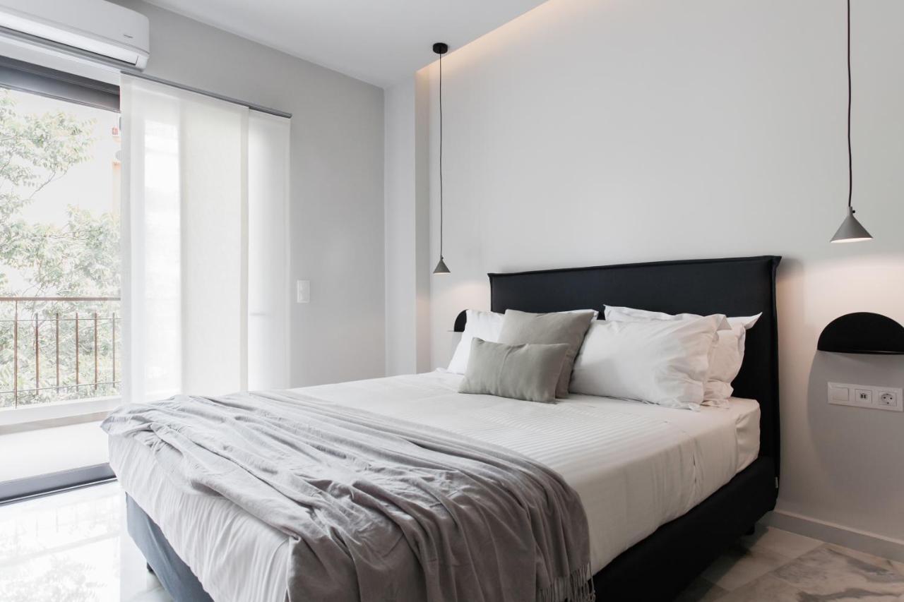 Marvelous 2br With Balcony By Upstreet Apartment