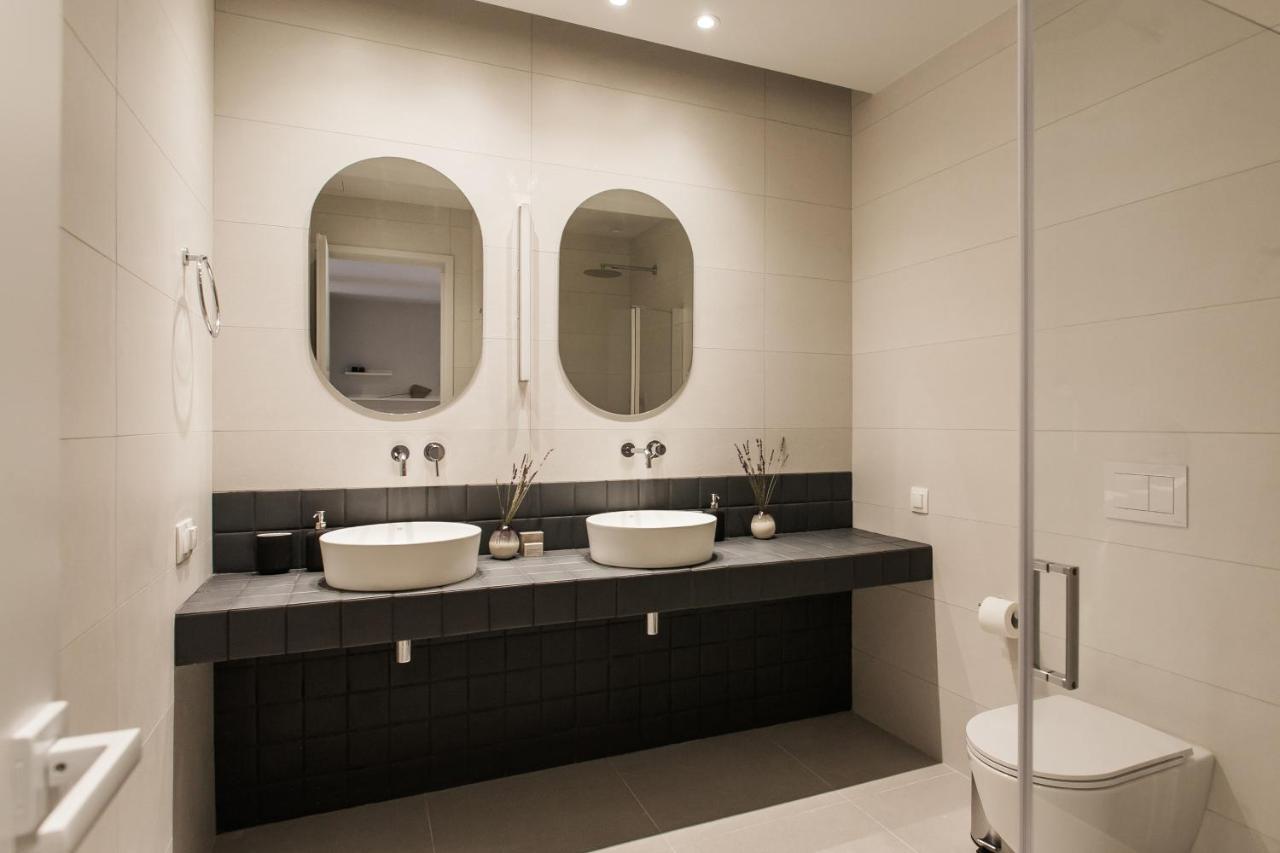 Marvelous 2br With Balcony By Upstreet