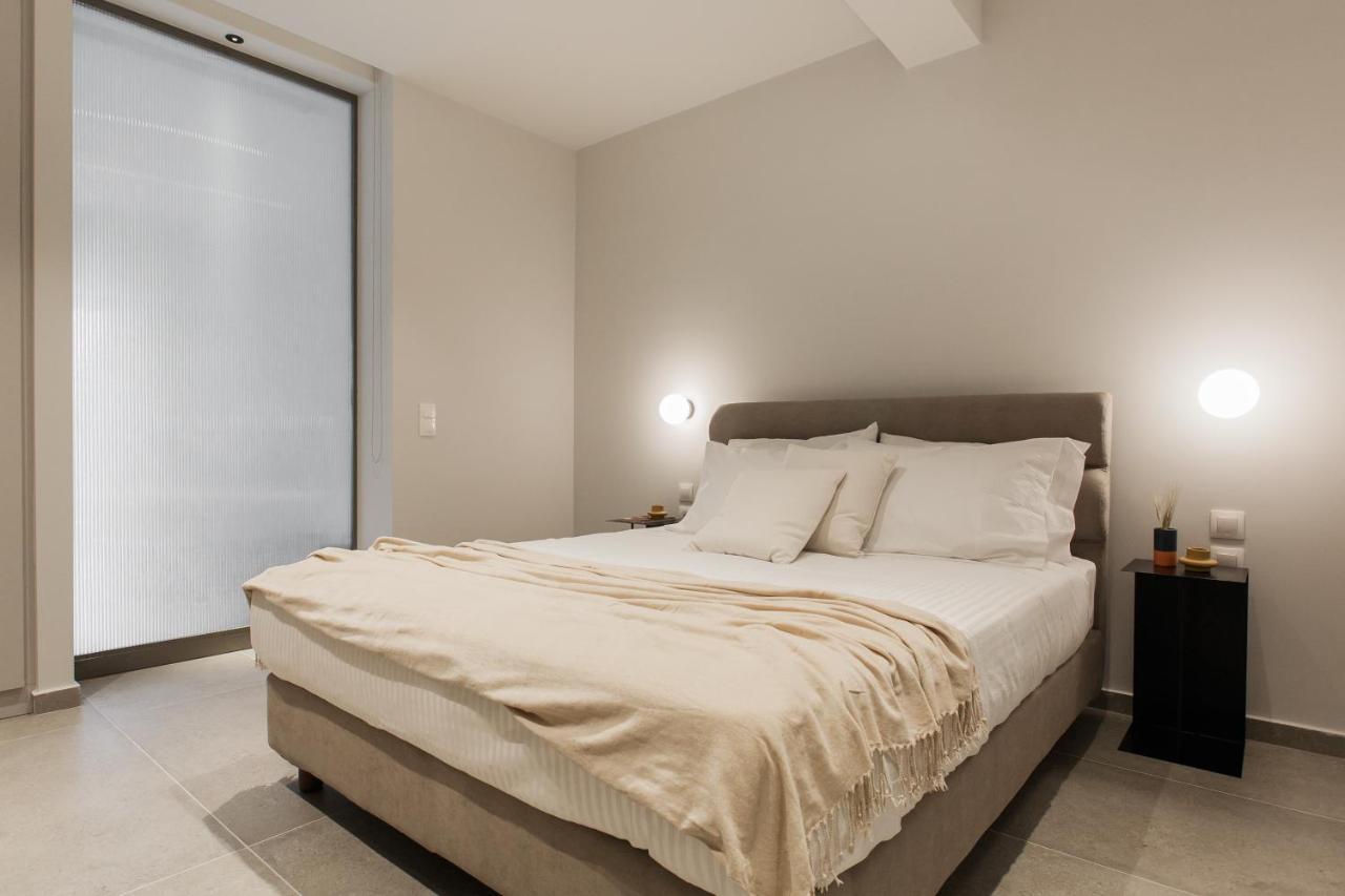 Marvelous 2br With Balcony By Upstreet Apartment *