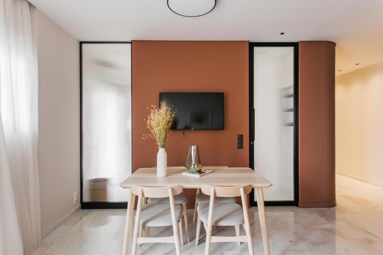 Marvelous 2br With Balcony By Upstreet