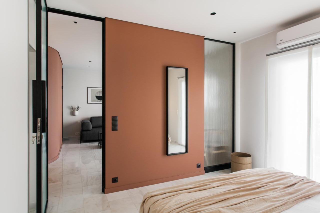 Marvelous 2br With Balcony By Upstreet Apartment